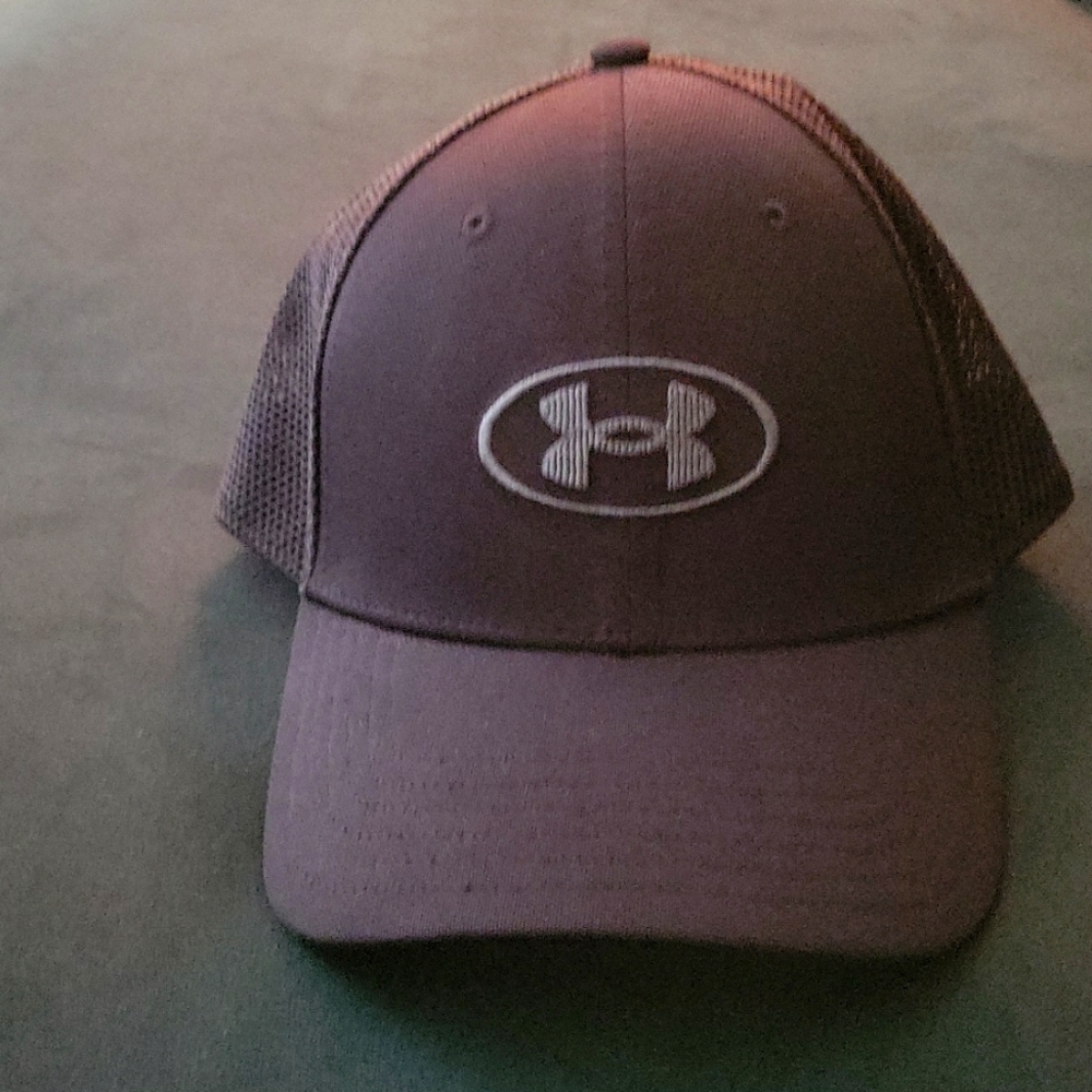 Under Armour hat